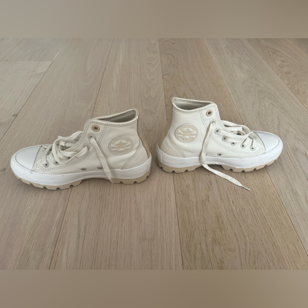 Platform converse - white and beige. Size 6. Barely worn.